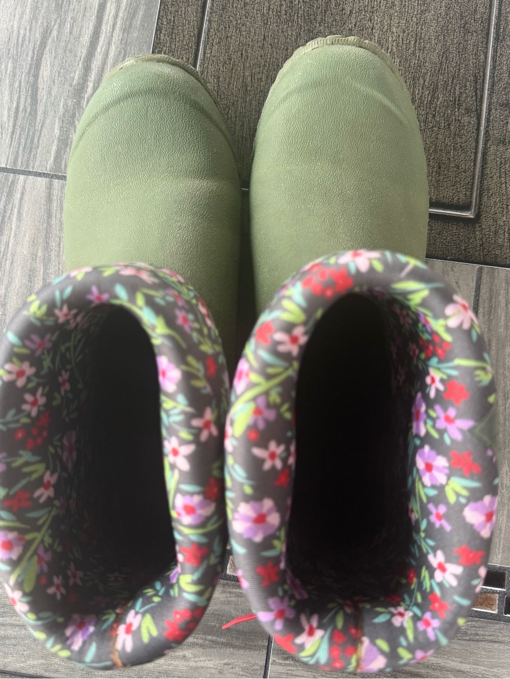 Womens Olive Green Waterproof Ankle Rain Boots with Floral Cuff - Picture 8 of 8